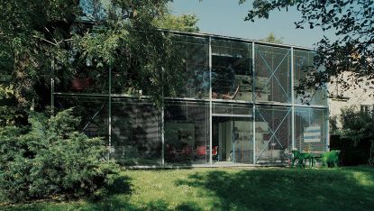 Hopkins House by patty and michael hopkins, exterior among foliage